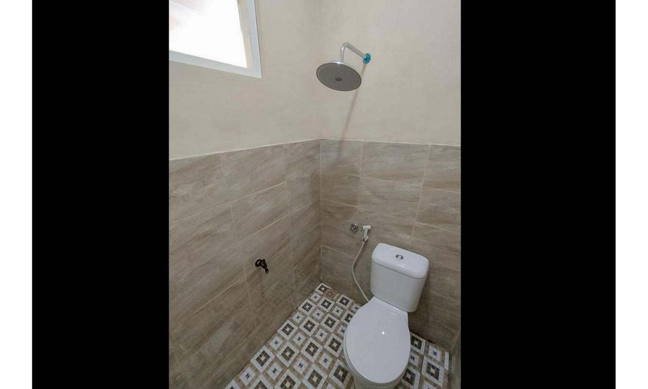 מלון Tlekung Reddoorz Near Bns Batu מראה חיצוני תמונה